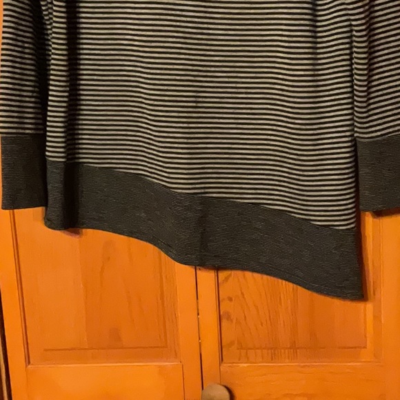 Cable & Gauge black, gray long sleeve top, large - Picture 3 of 4